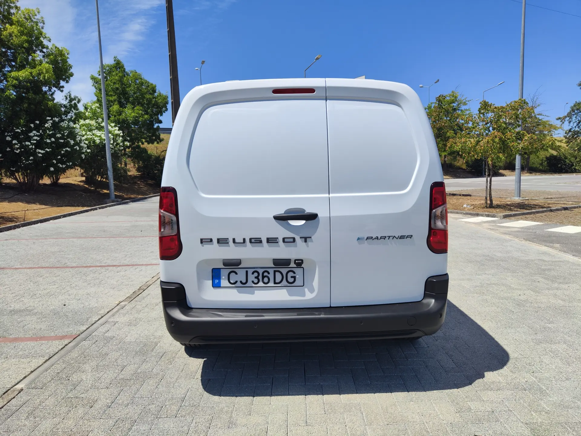 Peugeot e-Partner XL Elétrico 136cv - Bateria 50kwh 5