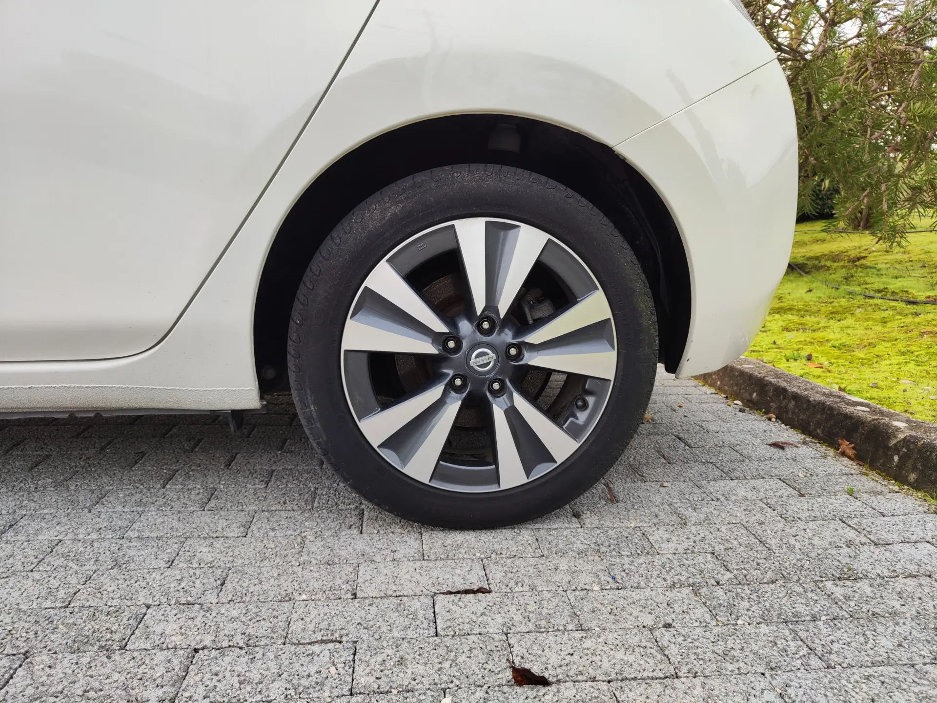 Nissan Leaf Acenta 30 kWh 6