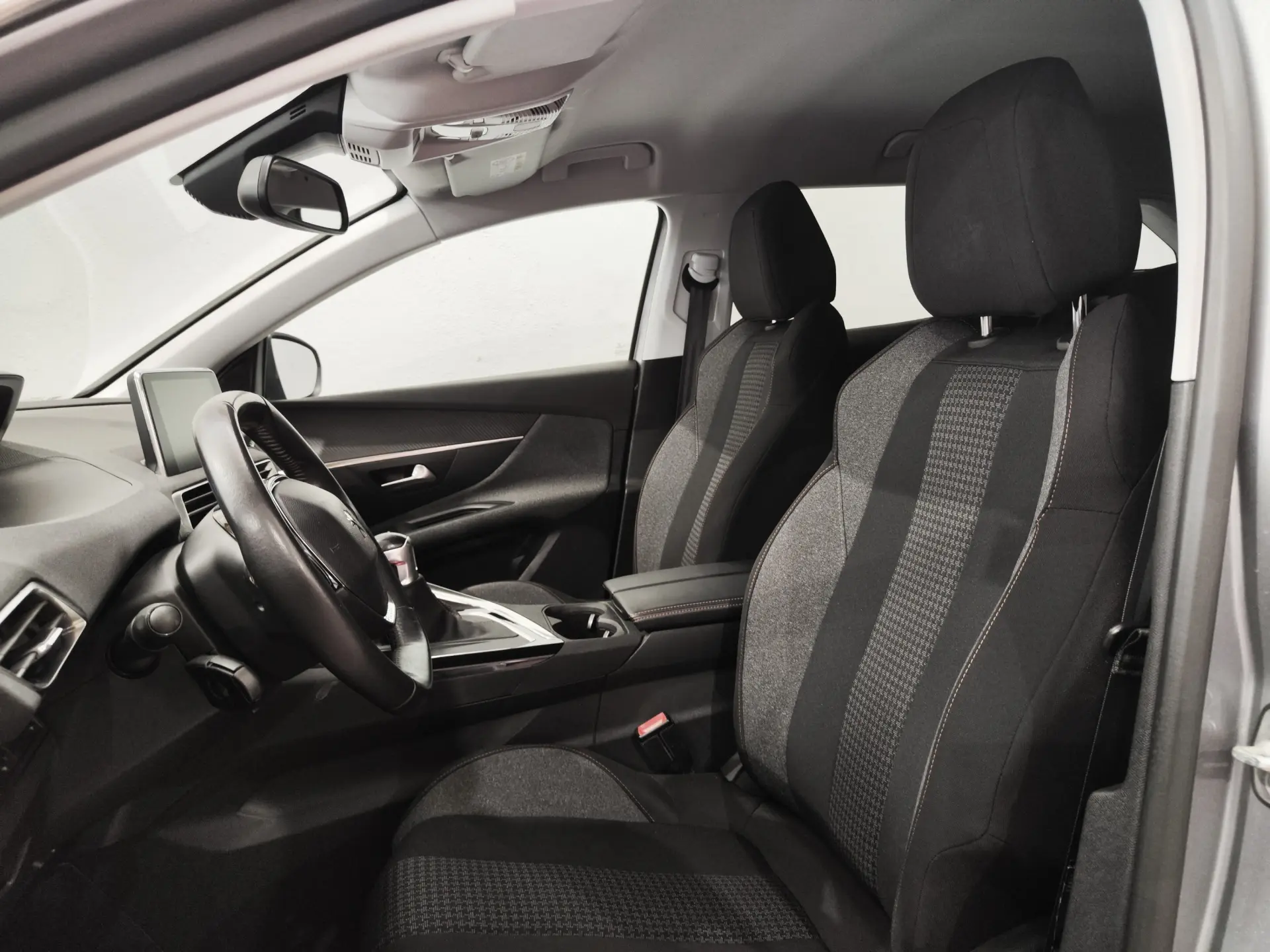 Peugeot 3008 1.5 BlueHDi Active 9