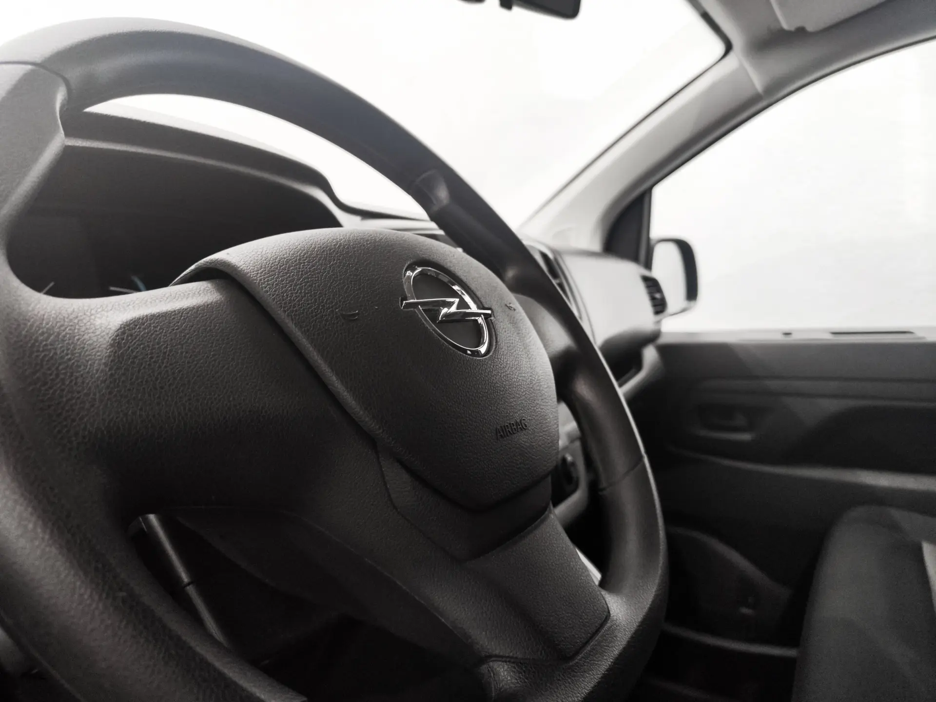 Opel Vivaro-e 75 kWh L2H1 8