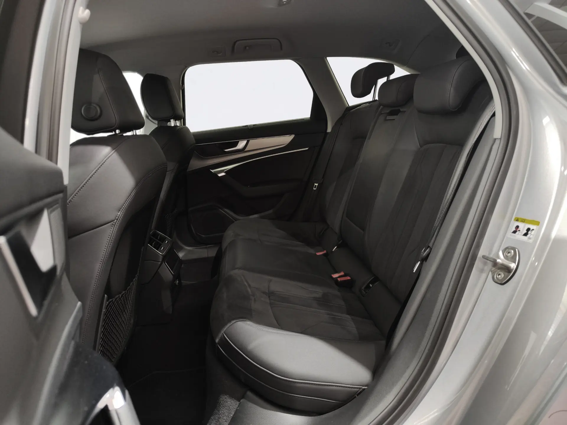 Audi A6 Avant 40 TDI Sport S tronic 10