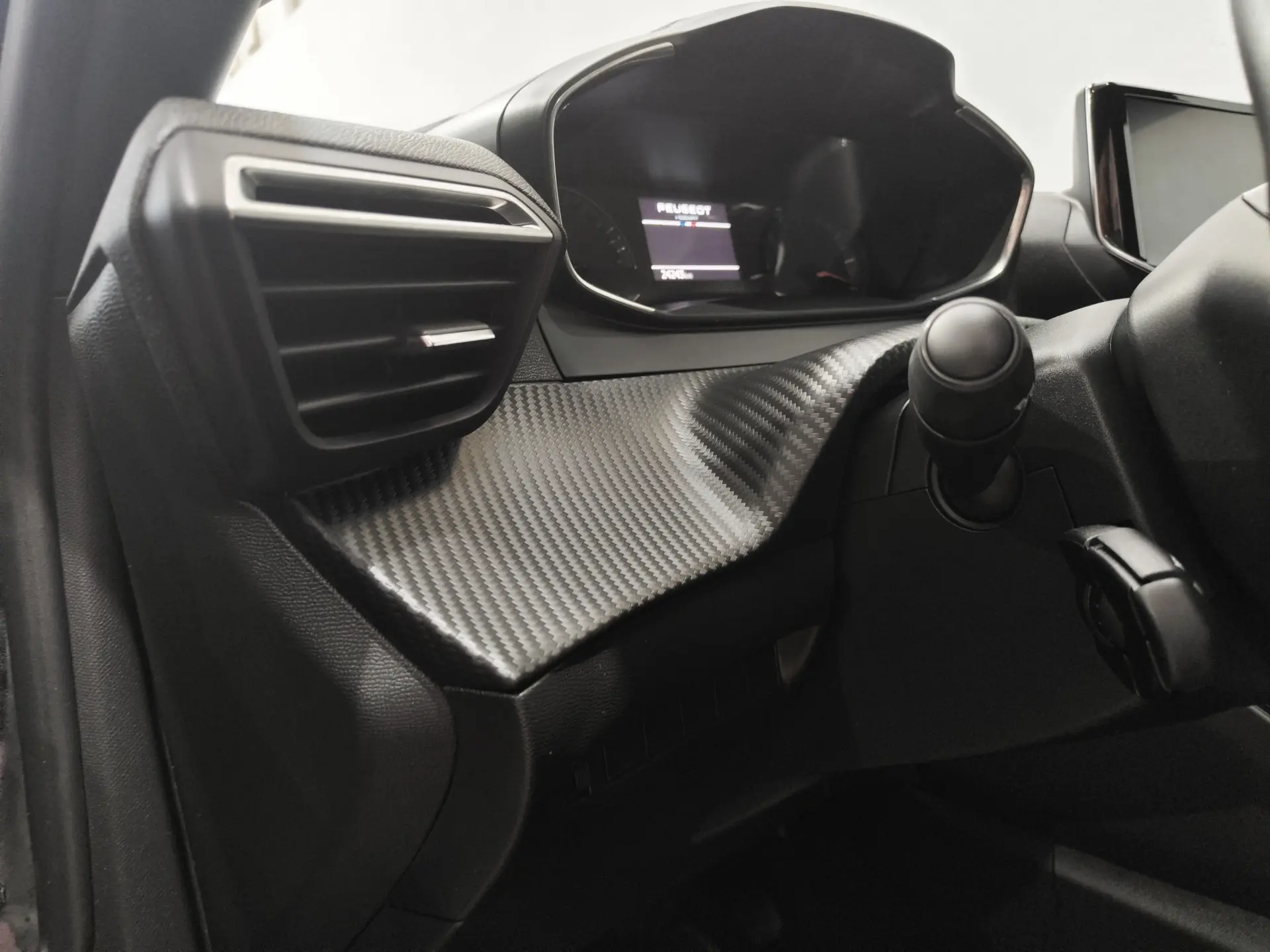 Peugeot 2008 1.2 PureTech Style 10
