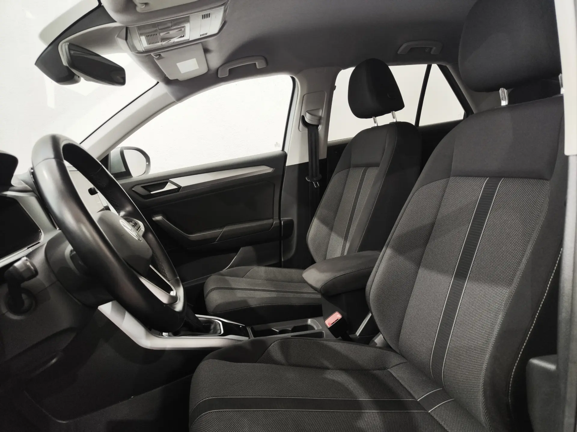 Volkswagen T-Roc 1.0 TSI 11
