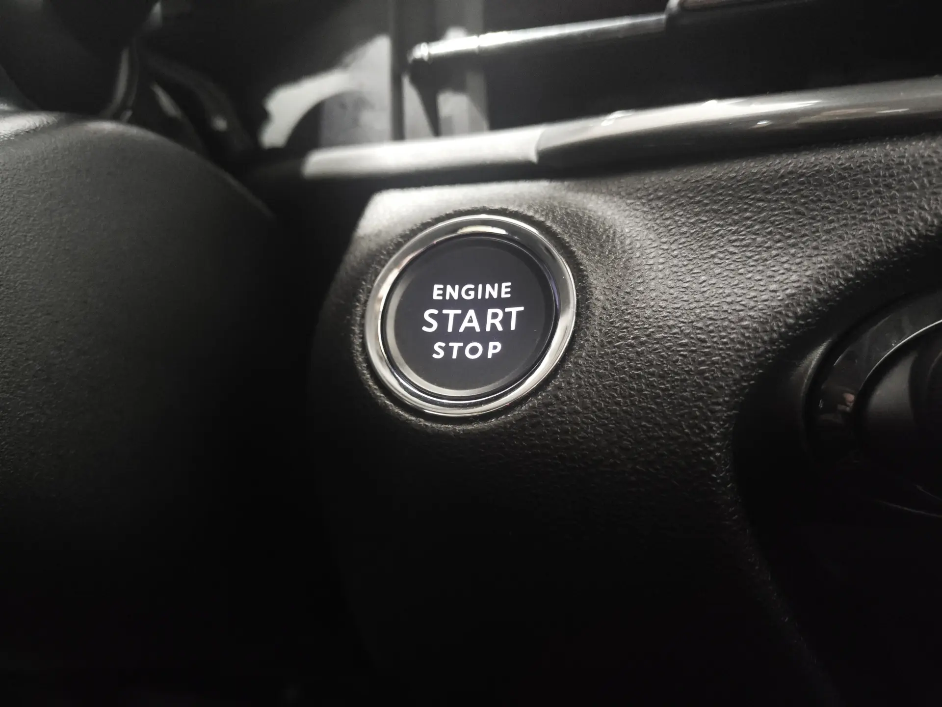 Fiat 600e 54 kWh (RED) 17