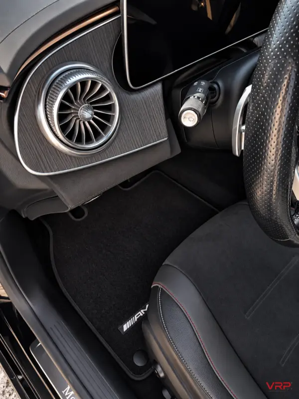Mercedes-Benz EQE Outro 3