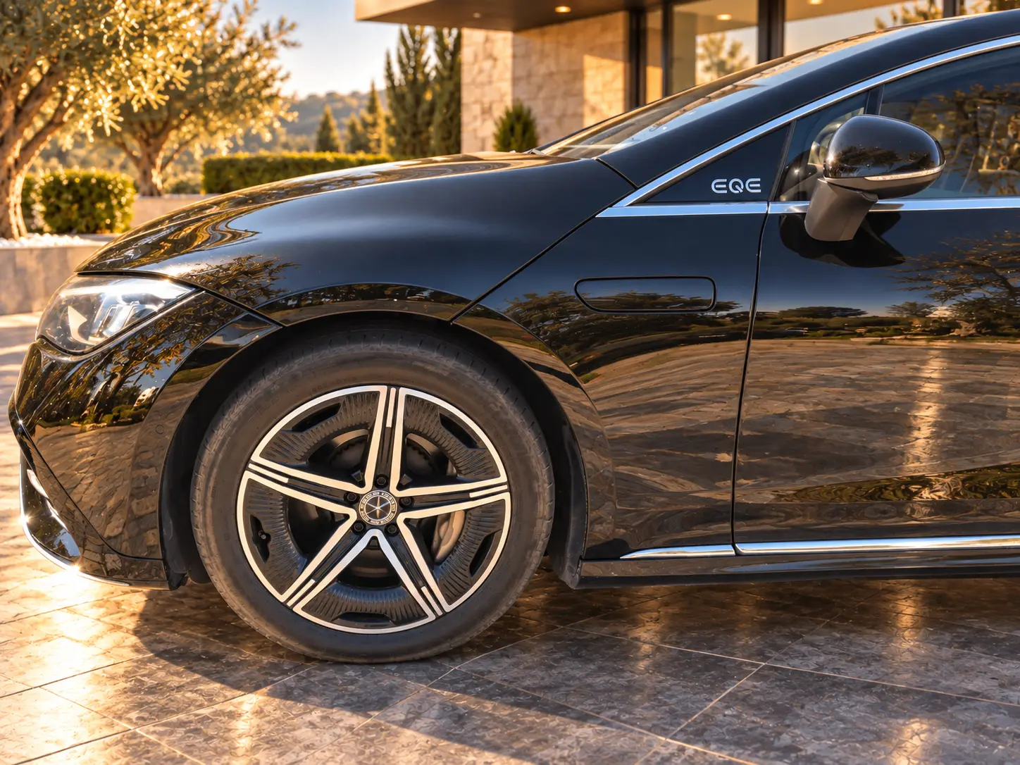 Mercedes-Benz EQE Outro 12