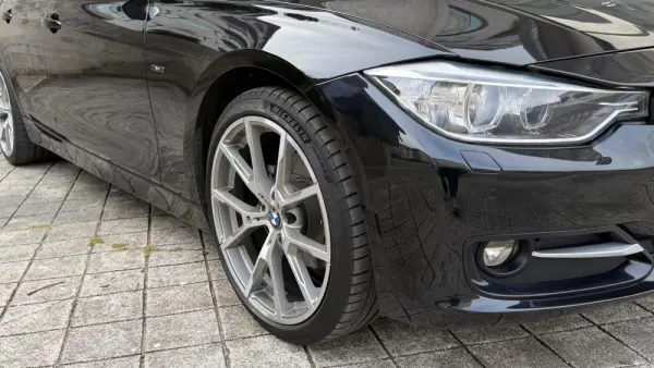 BMW 320 d Auto Line Sport 5