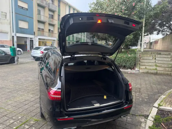 Mercedes-Benz E 300 14