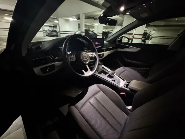 Audi A4 Avant 30 TDI Advanced S tronic 3