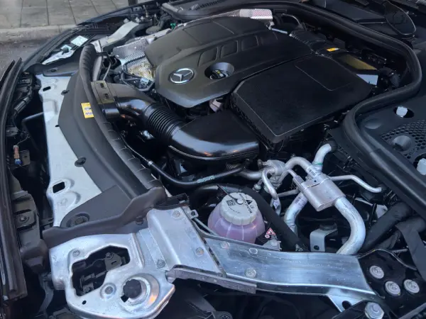 Mercedes-Benz E 300 27