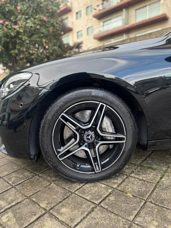 Mercedes-Benz E 300 24