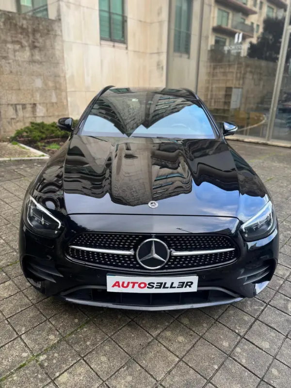 Mercedes-Benz E 300 2