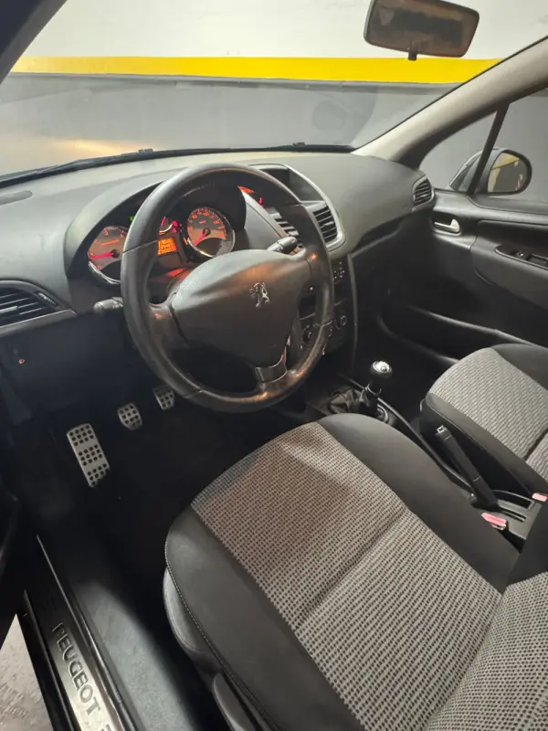 Peugeot 207 1.4 HDi Sport 4