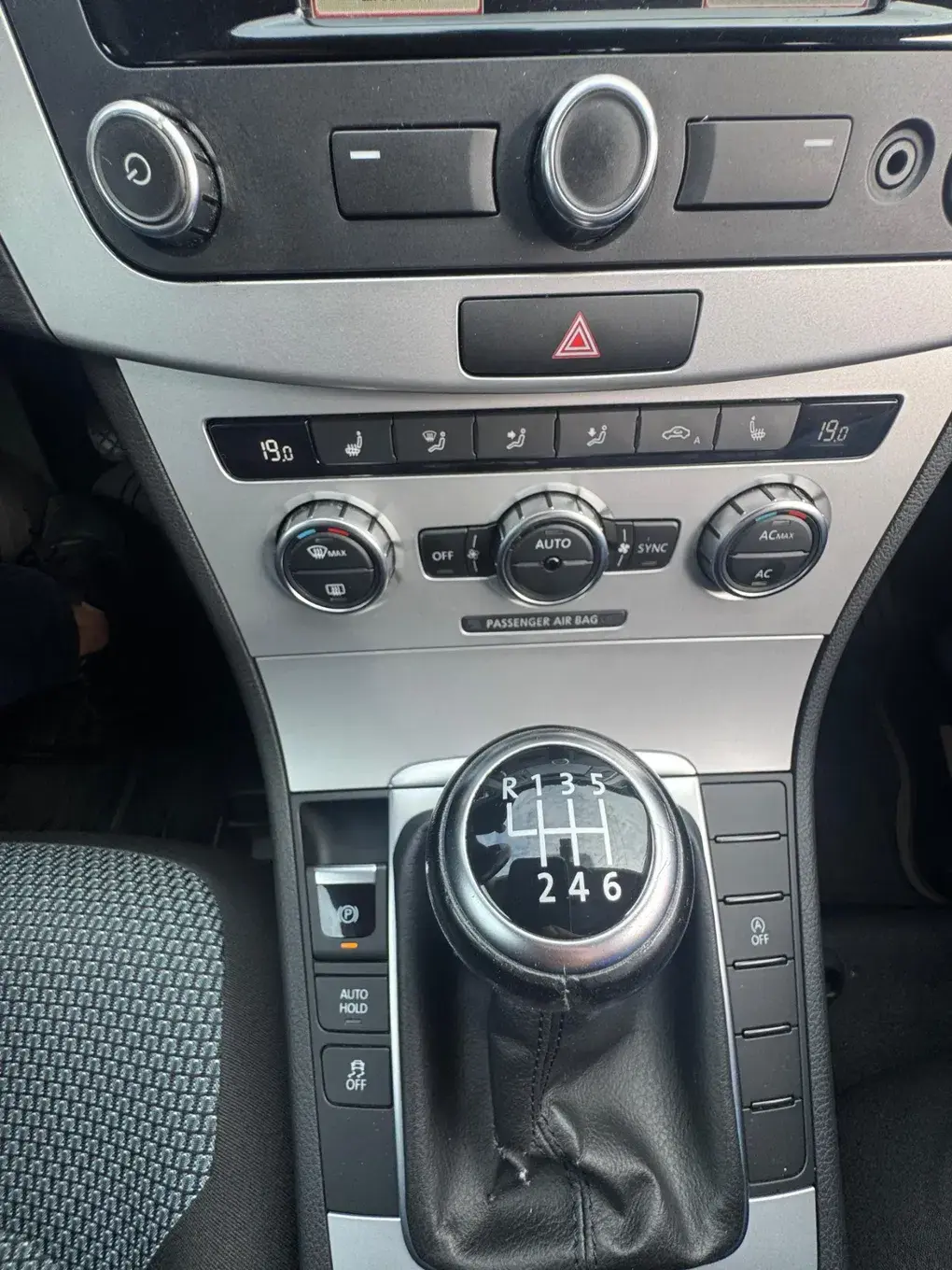 Volkswagen Passat Variant 1.6 TDI BlueMotion Business Edition 21