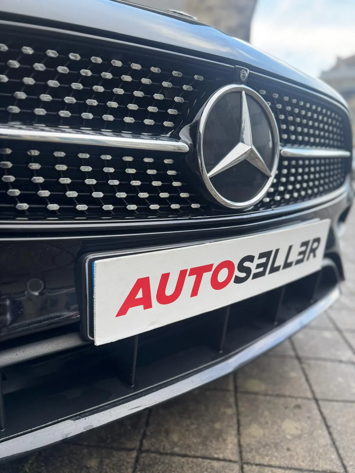 Mercedes-Benz E 300 5