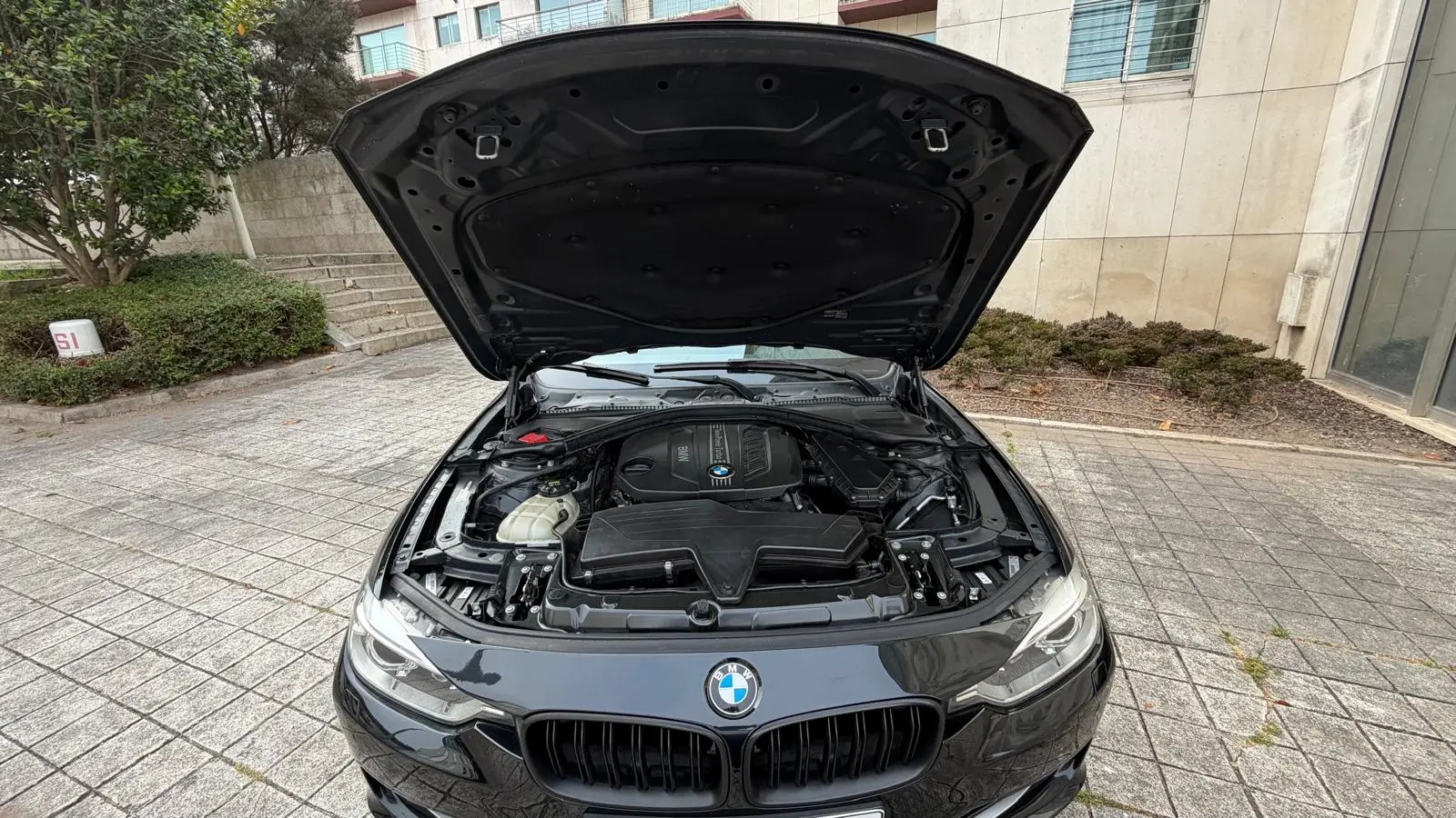 BMW 320 d Auto Line Sport 14