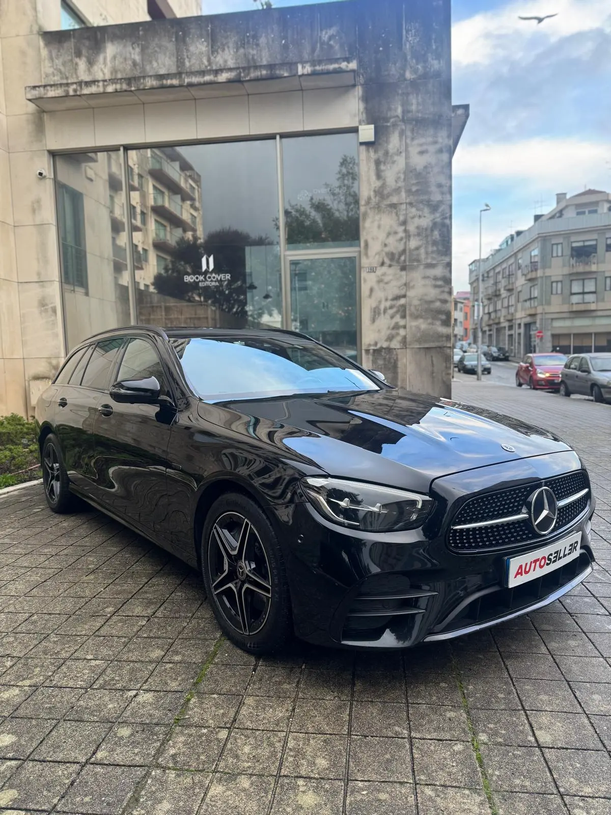 Mercedes-Benz E 300 3