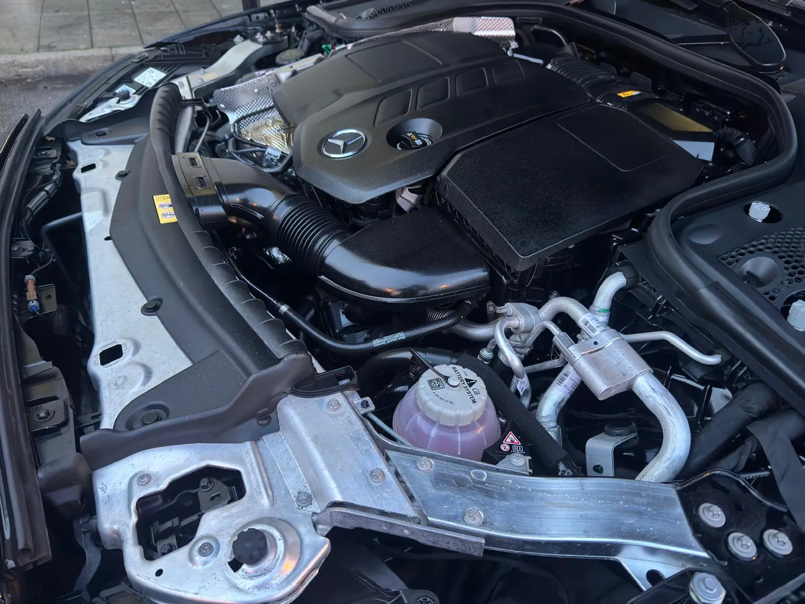 Mercedes-Benz E 300 27