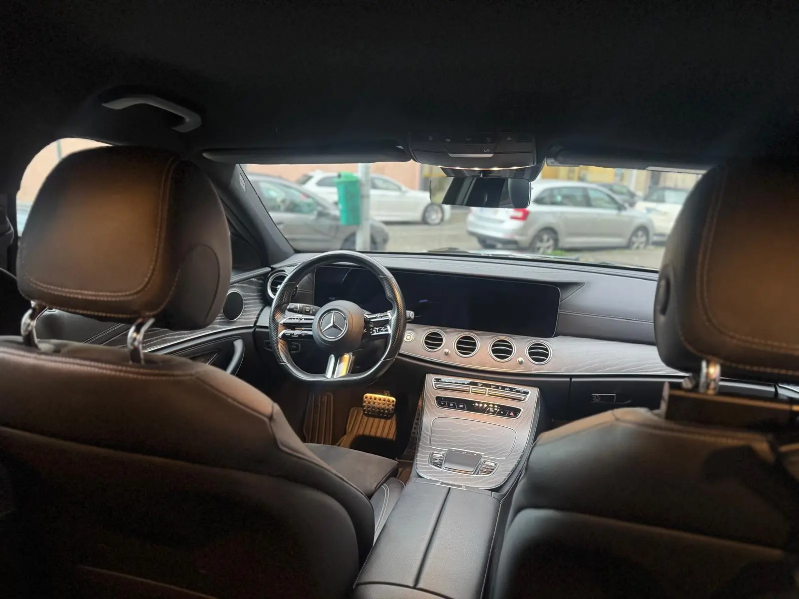 Mercedes-Benz E 300 19