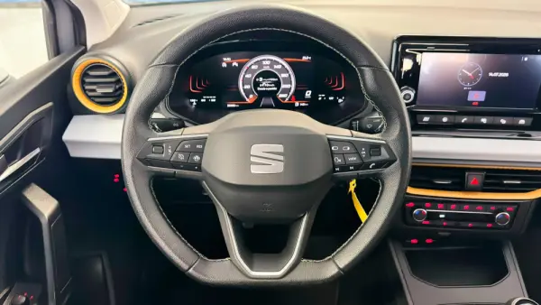 SEAT Ibiza 1.0 TSI STYLE 11