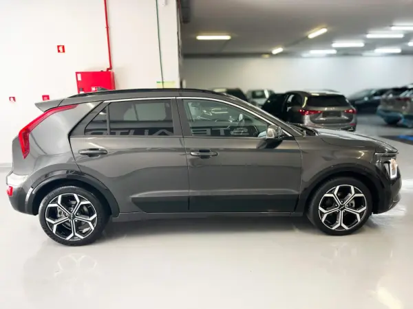Kia Niro 1.6 GDi HEV Tech 13