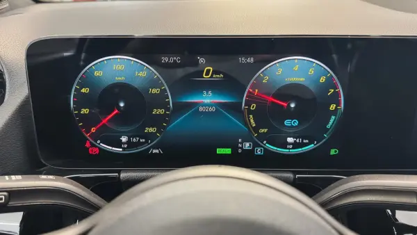 Mercedes-Benz GLA 250 e Progressive 23