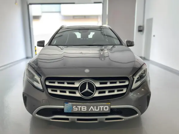 Mercedes-Benz GLA 180 CDi AMG Line 2