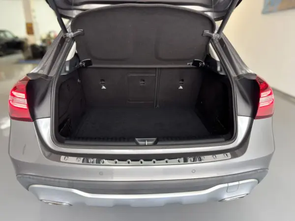 Mercedes-Benz GLA 180 CDi AMG Line 10