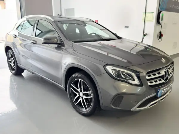 Mercedes-Benz GLA 180 CDi AMG Line 15