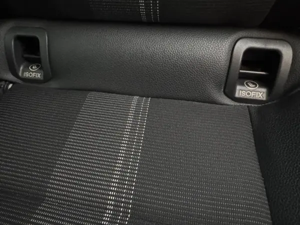 Mercedes-Benz GLA 180 CDi AMG Line 31
