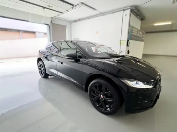 Jaguar I-Pace EV400 R-Dynamic SE AWD 3