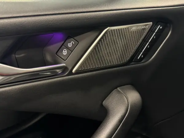 Jaguar I-Pace EV400 R-Dynamic SE AWD 23