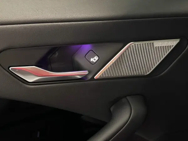 Jaguar I-Pace EV400 R-Dynamic SE AWD 24