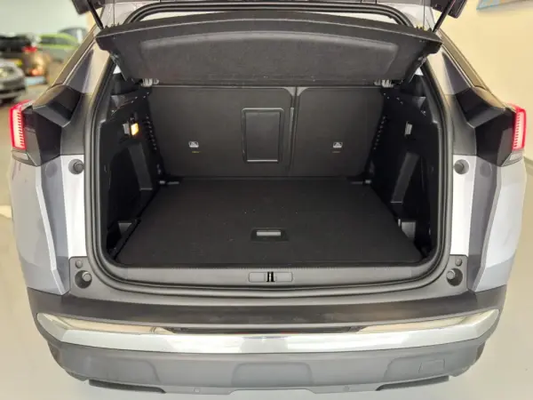 Peugeot 3008 1.5 BlueHDi Allure 9