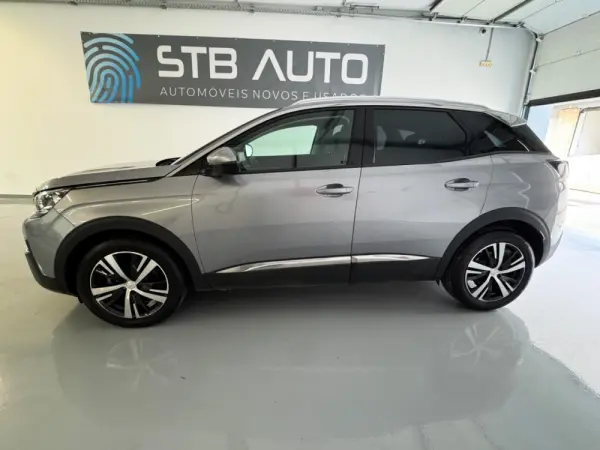 Peugeot 3008 1.5 BlueHDi Allure 10