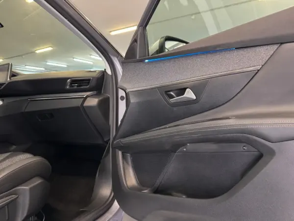 Peugeot 3008 1.5 BlueHDi Allure 27