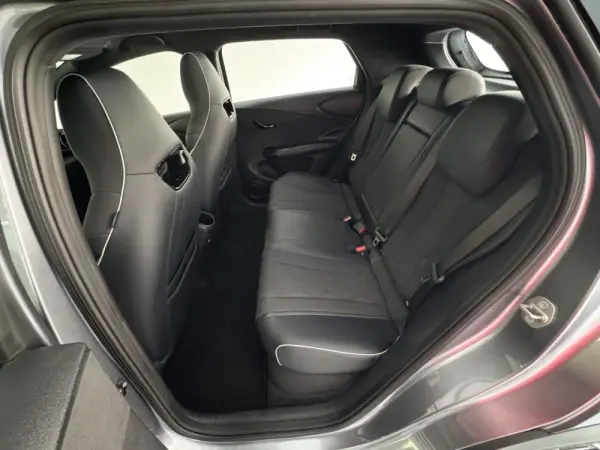 BYD Dolphin 60.4 kWh Comfort 8