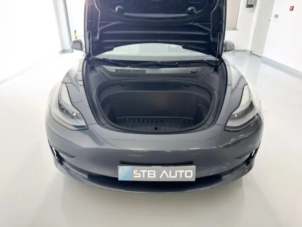 Tesla Model 3 16