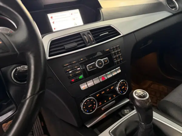 Mercedes-Benz C 220 d Exclusive 16