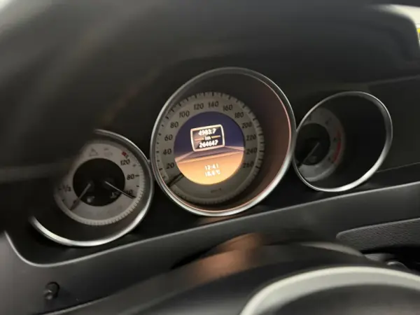 Mercedes-Benz C 220 d Exclusive 27