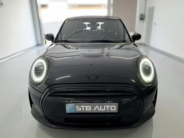 MINI 5 Portas Cooper Auto 2