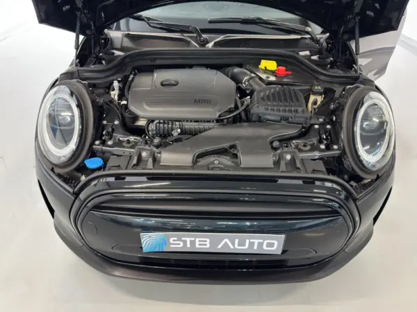 MINI 5 Portas Cooper Auto 28