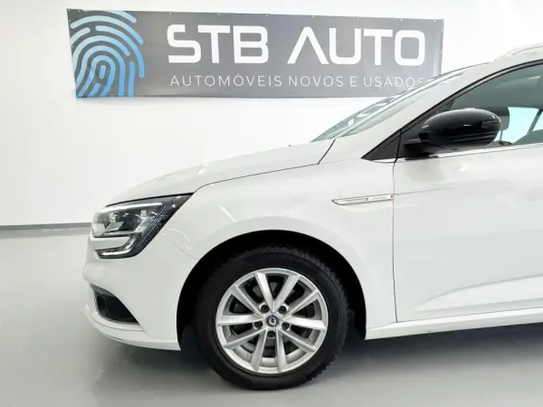 Renault Mégane Sport Tourer 1.5 dCi Limited EDC 23