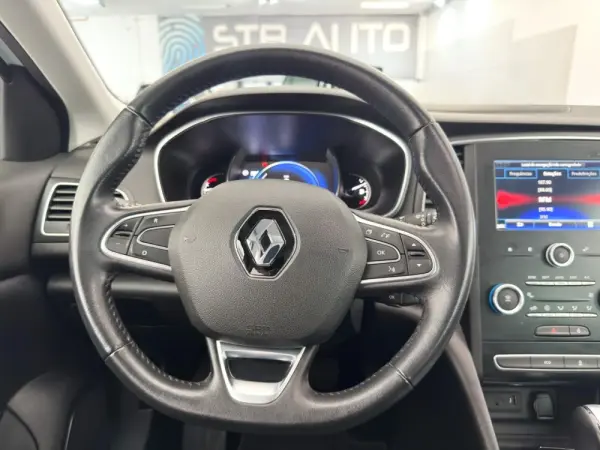 Renault Mégane Sport Tourer 1.5 dCi Limited EDC 33