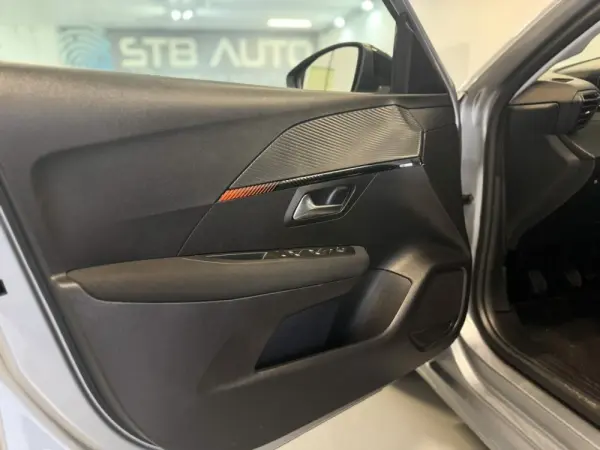Peugeot 208 1.2 PureTech Active Pack 41