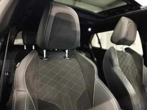 Peugeot 2008 1.2 PureTech GT Pack EAT8 13