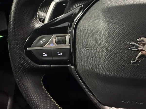 Peugeot 2008 1.2 PureTech GT Pack EAT8 21