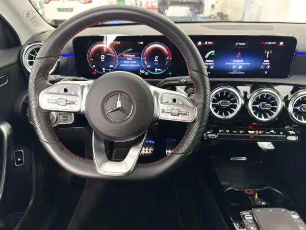 Mercedes-Benz A 250 e AMG Line 36