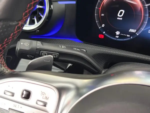 Mercedes-Benz A 250 e AMG Line 39