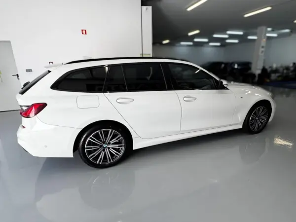 BMW 320 e Touring xDrive Auto Sport 34